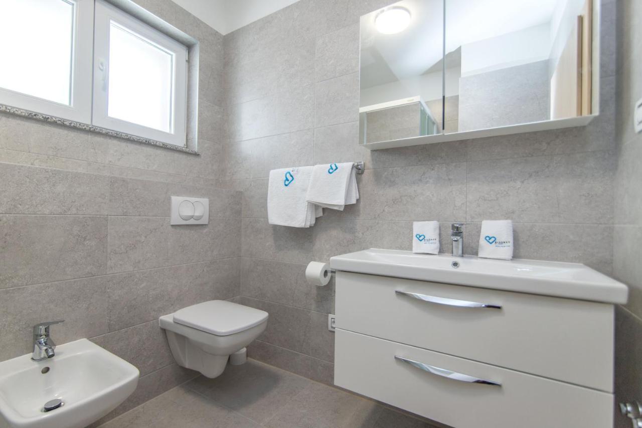 Apartments Villa Marija II 비오그라드나모루 외부 사진